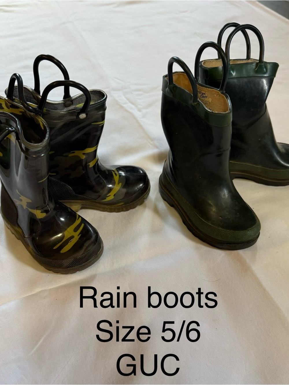 Kids rain boots